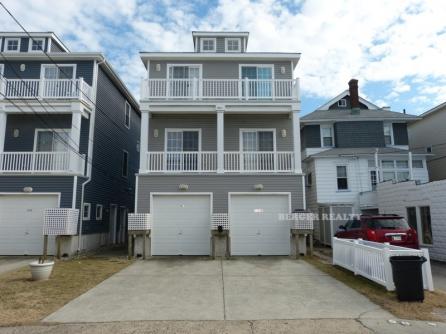 1326 Asbury Ave