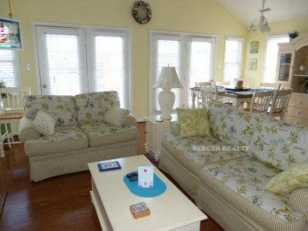 1326 Asbury Ave