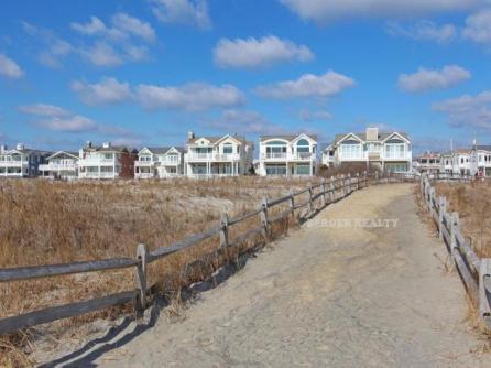 1804 Boardwalk