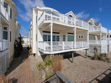 1804 Boardwalk