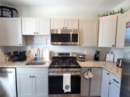 949 Asbury Ave