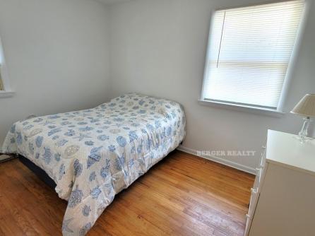 5325 Simpson Ave