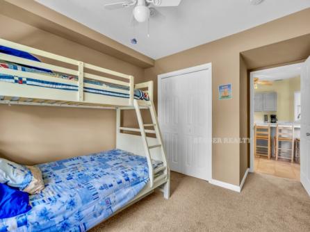 810 E 7th St.