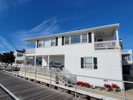 1718 Boardwalk