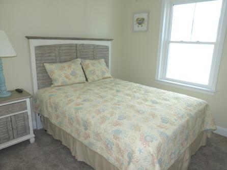 826 Moorlyn