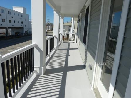 826 Moorlyn