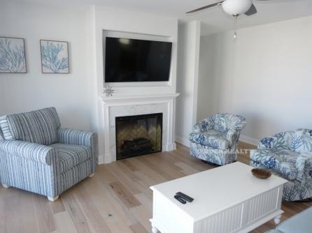 826 Moorlyn