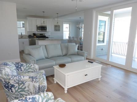 826 Moorlyn