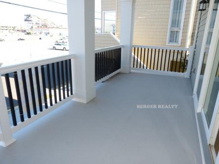 826 Moorlyn