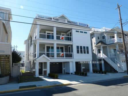 826 Moorlyn