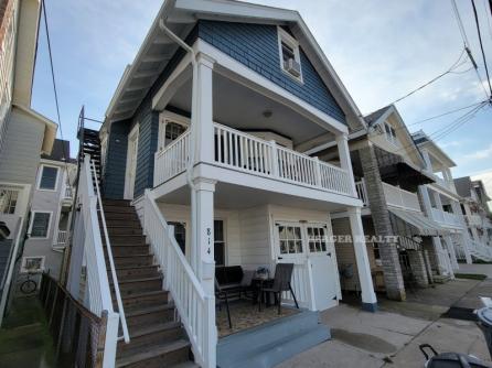 814 Delancey Place
