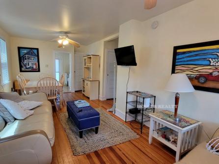814 Delancey Place