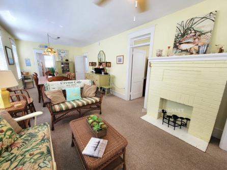 15 Gardens Rd