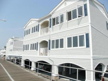 1702 Boardwalk