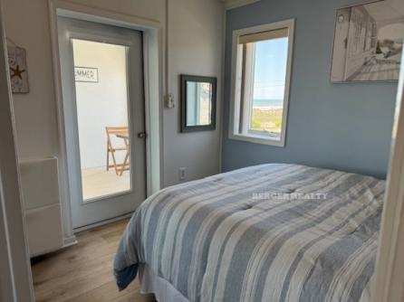 1670 Boardwalk