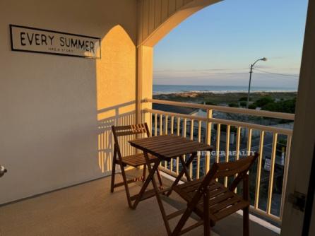 1670 Boardwalk