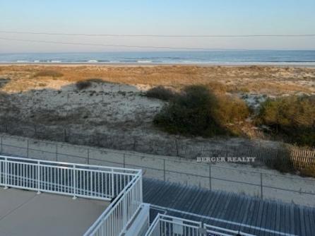 1670 Boardwalk