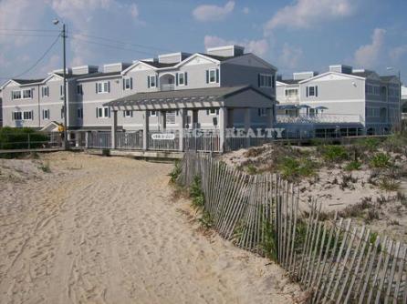 1670 Boardwalk