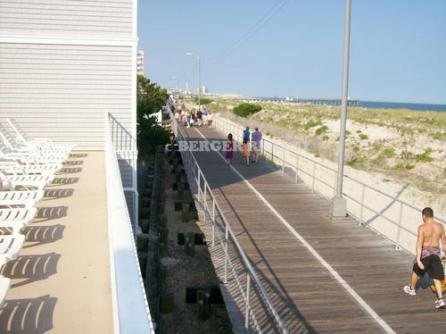 1670 Boardwalk