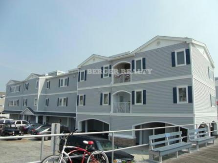 1670 Boardwalk