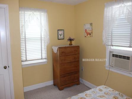 1809 Asbury Ave