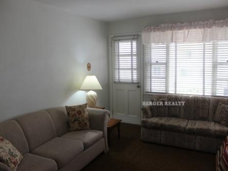 1809 Asbury Ave