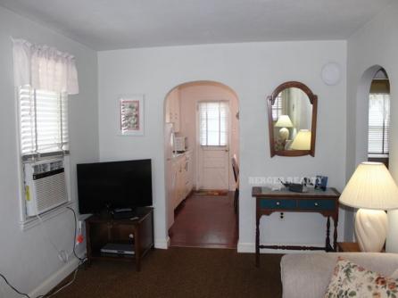 1809 Asbury Ave
