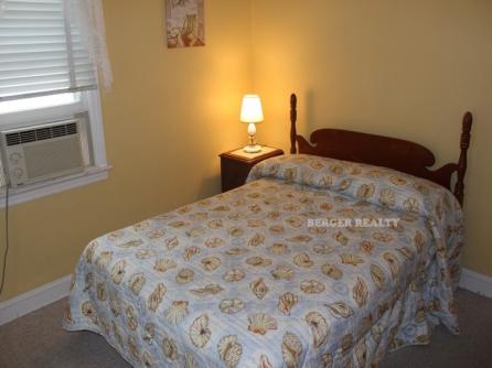 1809 Asbury Ave