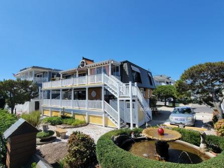 1500 Boardwalk