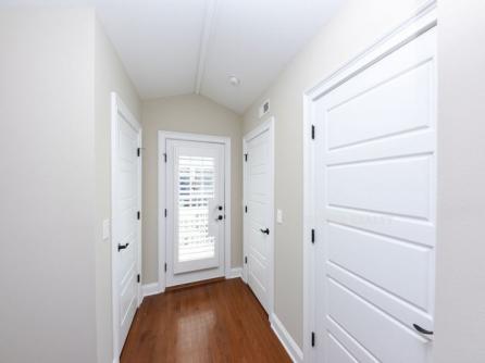 819 St. James Place