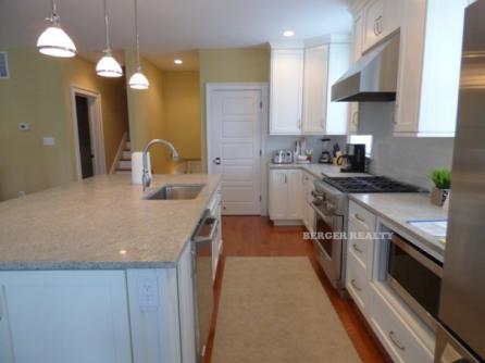 854 St. Charles Place
