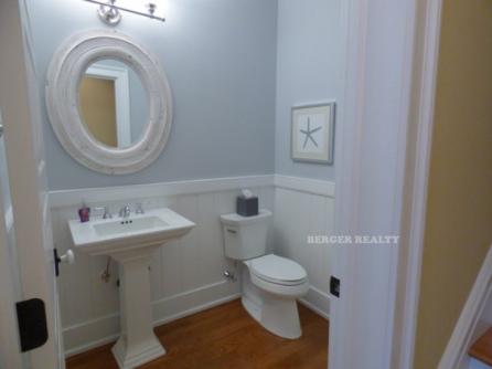 854 St. Charles Place