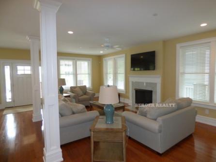 854 St. Charles Place