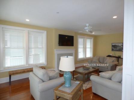 854 St. Charles Place