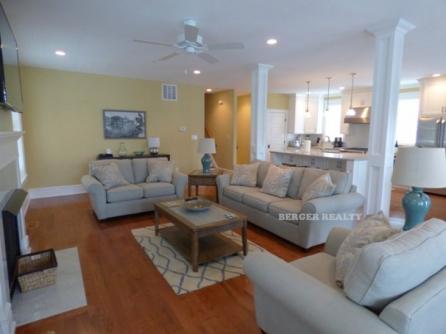 854 St. Charles Place