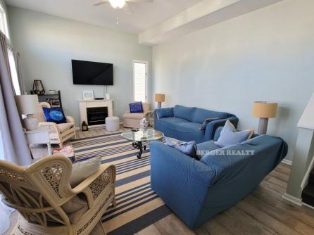 309 Asbury Ave