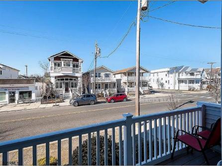 309 Asbury Ave