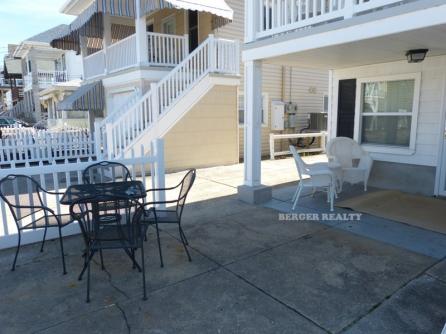 814 St. James Place