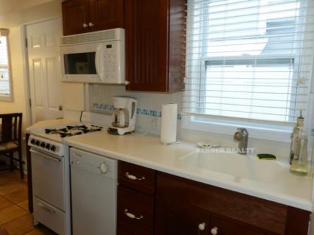 814 St. James Place