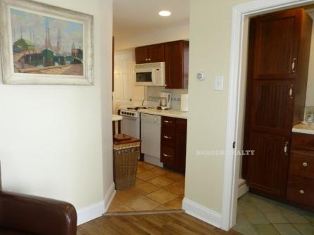 814 St. James Place