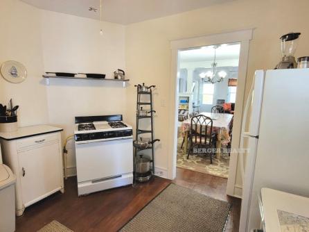 1132 Wesley Ave