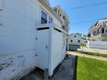 1132 Wesley Ave