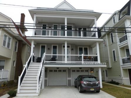 712 E. 9th Street