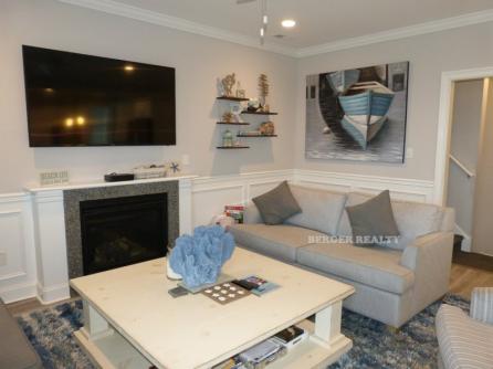 712 E. 9th Street