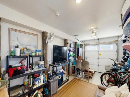402 Asbury Ave
