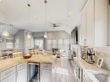 402 Asbury Ave