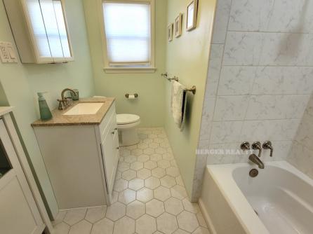 416 W Surf Rd