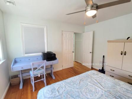 416 W Surf Rd