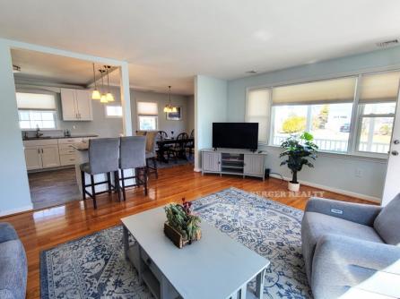 416 W Surf Rd