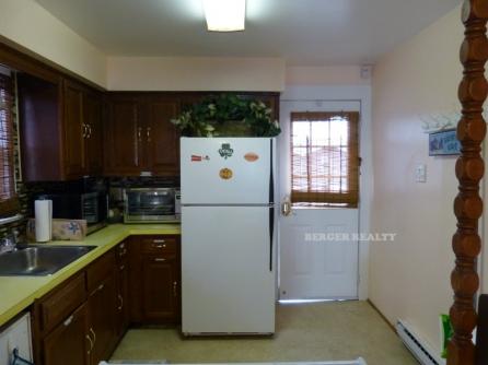 422 West Ave